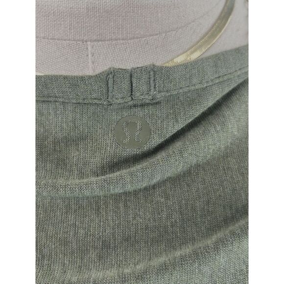 Lululemon Cocoon Shawl Wrap Cardigan OSFM 2 Button Green Oversized Flowy - Picture 6 of 13